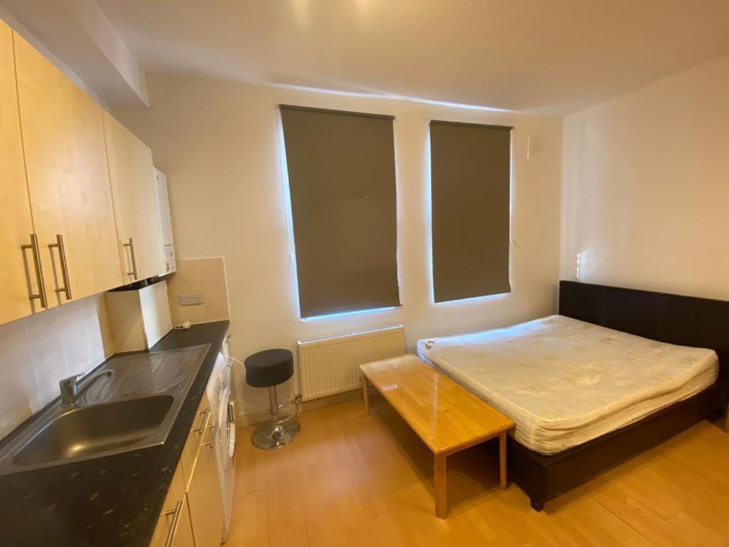 Golders Way Rooms Londres Extérieur photo